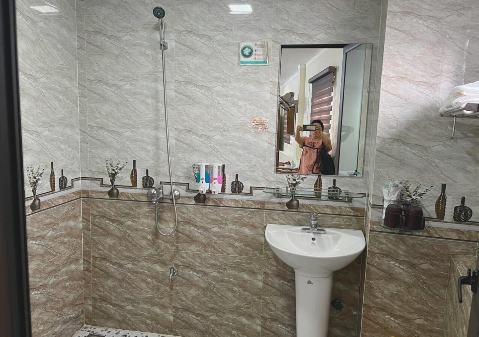Uong Bi Thu Ha Hotel מראה חיצוני תמונה